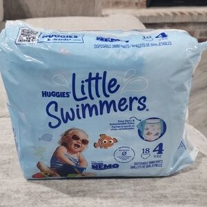 NWT Huggies Little Swimmers Size 4